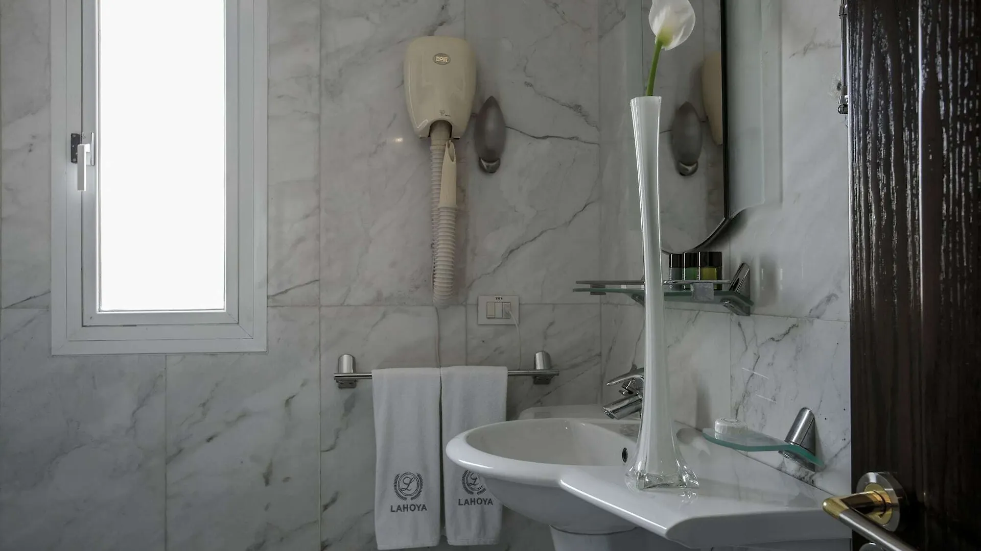 Hotel Lahoya Homes Beirut