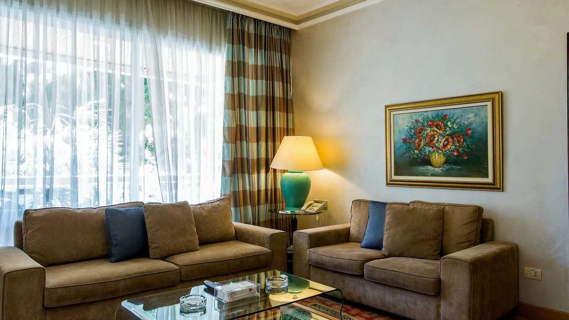 Hotel Lahoya Homes Beirut